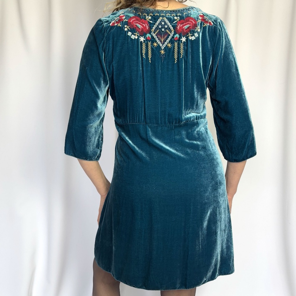 Johnny Was JWLA "Ava" Velvet Embroidered Tunic Dress – Medium - Picture 5 of 13